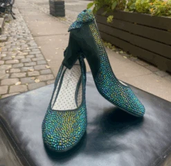 Lola Ramona Ava Trina