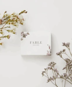 Fable England Swans Bangle -Fashion Shoe Store Box a2222645 e72d 470c 88ac a03061a7b51f