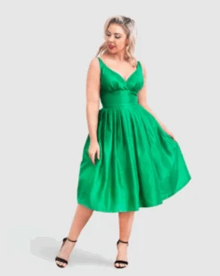 Retrospecd Elizabeth Kelly Green