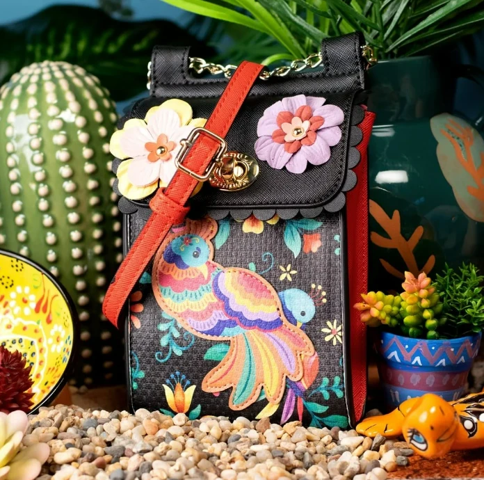 Vendula Mexican Garden Eva Mobile Pouch 2 Vendula Mexican Garden Eva Mobile Pouch - Image 2